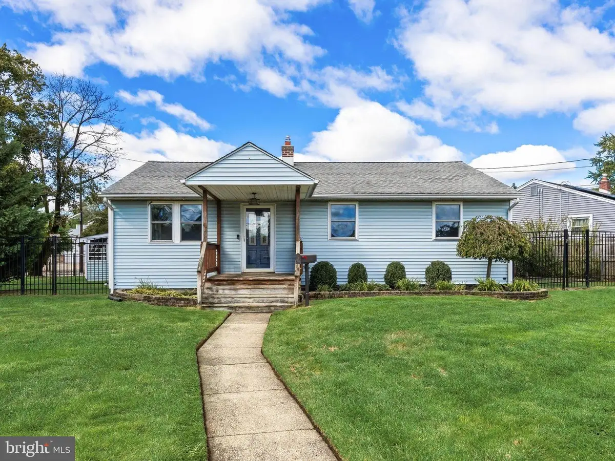429 Hubbs Dr, Palmyra, NJ 08065 - #1