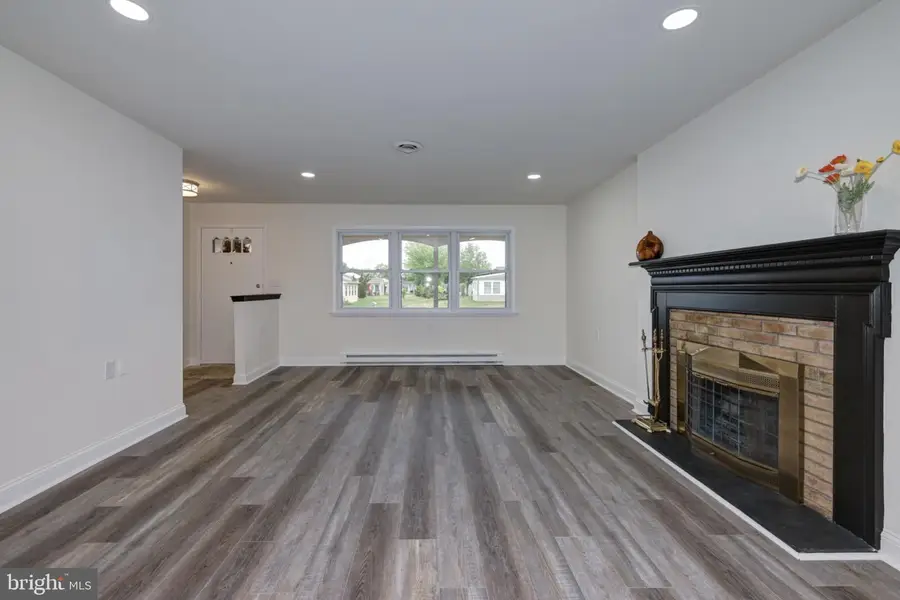 130 Dorchester Dr, Southampton, NJ 08088 - #3