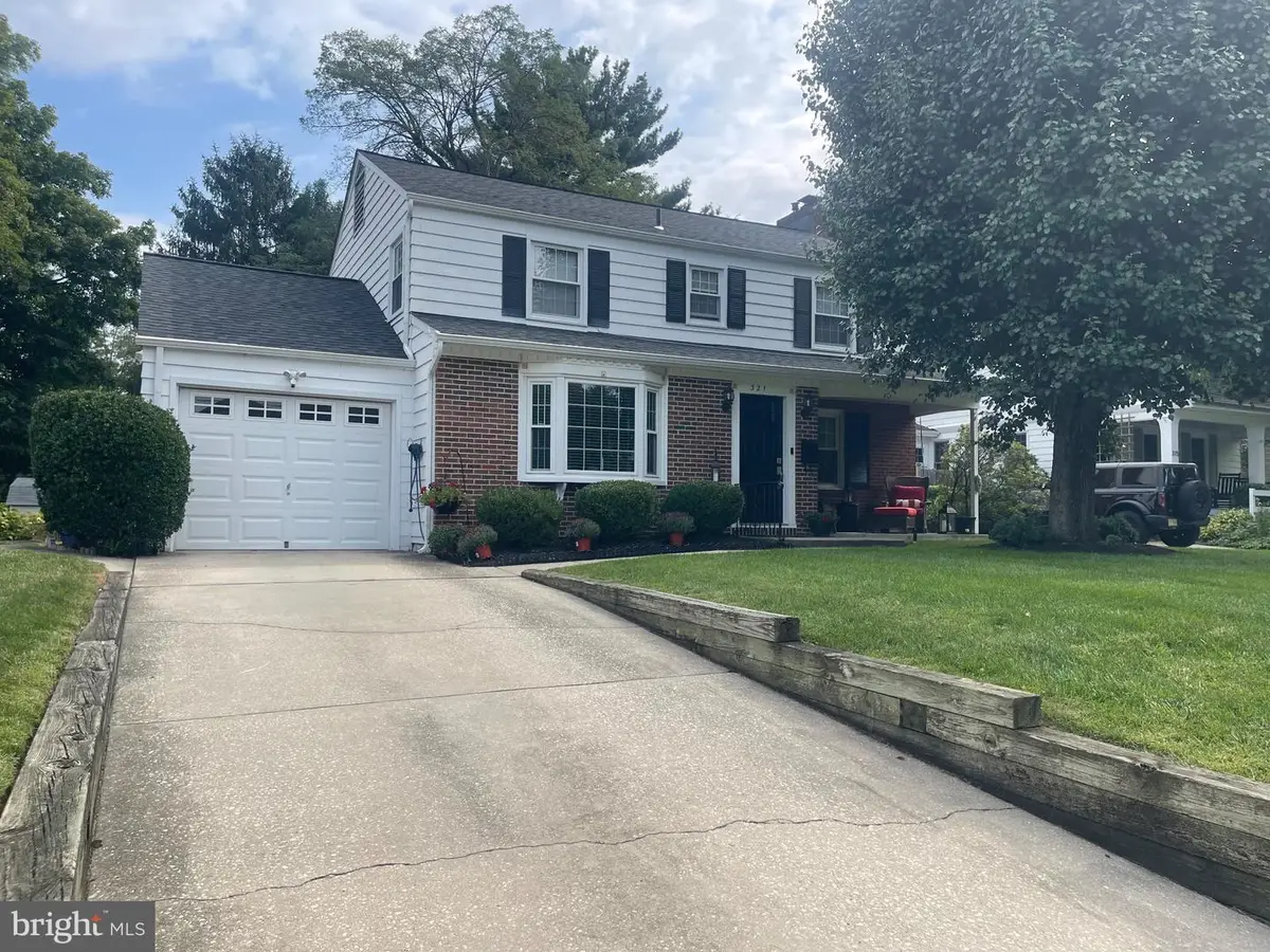 321 N Stanwick Rd, Moorestown, NJ 08057 - #1