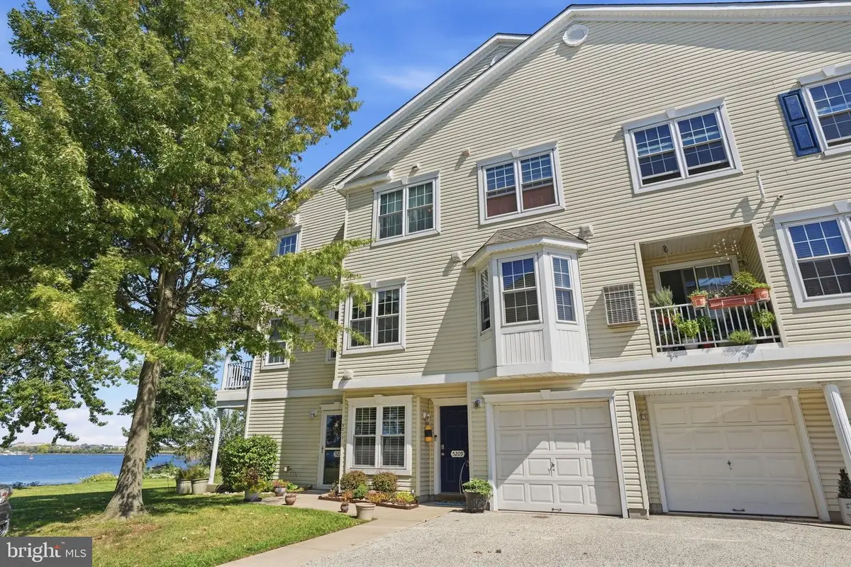 5209 Riverfront Dr, Palmyra, NJ 08065 - #1