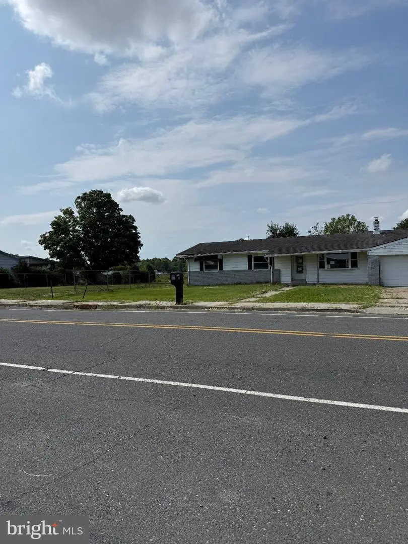 476 Wrightstown Sykesville Rd, Wrightstown, NJ 08562 - #3