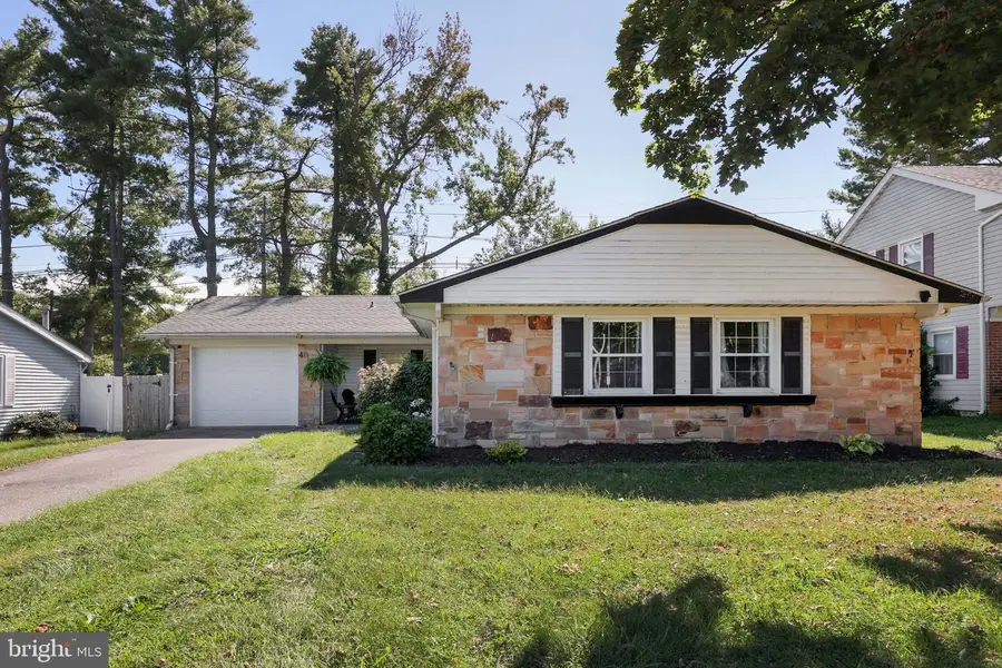 40 Holiday Ln, Willingboro, NJ 08046 - #2
