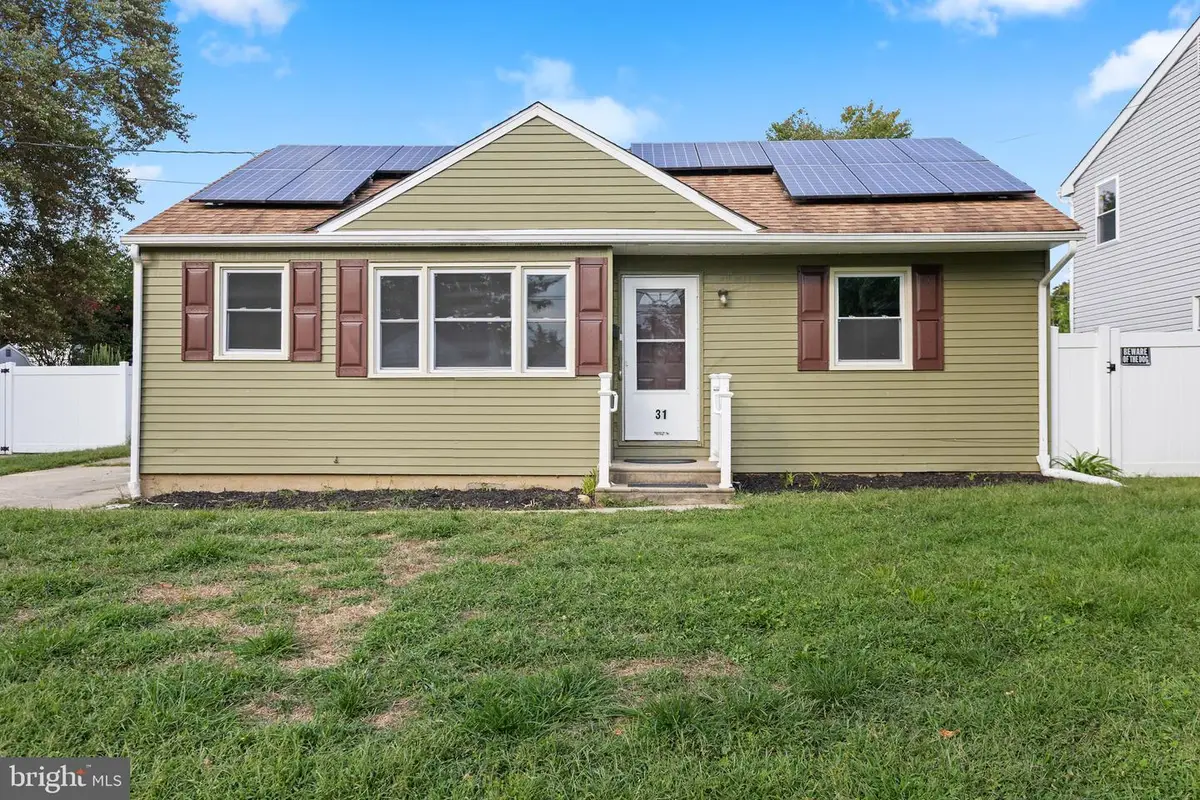 31 Farnsworth Ave, Maple Shade, NJ 08052 - #1