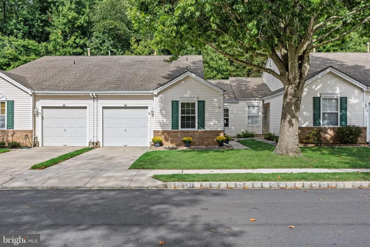 42 Peppergrass Dr N, Mount Laurel, NJ 08054 - #1