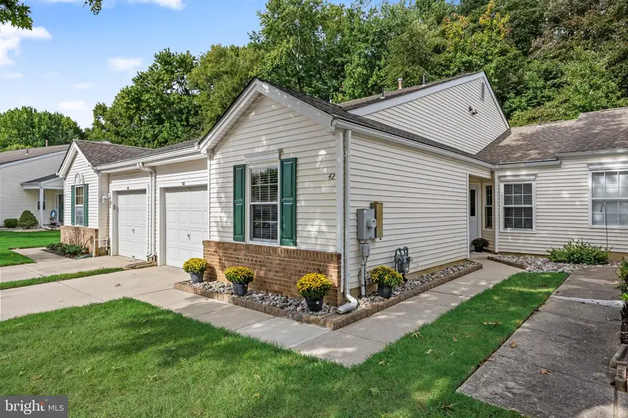 42 Peppergrass Dr N, Mount Laurel, NJ 08054 - #2