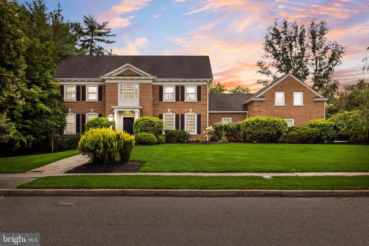 801 Loveland Rd, Moorestown, NJ 08057 - #1