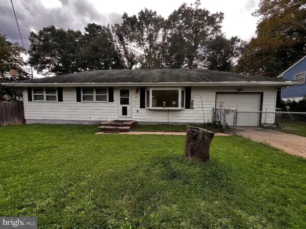 25 Fairfield St, BROWNS MILLS, NJ 08015