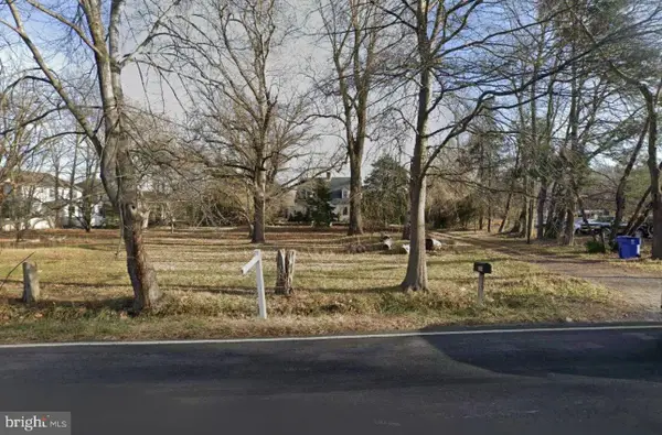 324 Mt Laurel Rd, MT LAUREL, NJ 08054