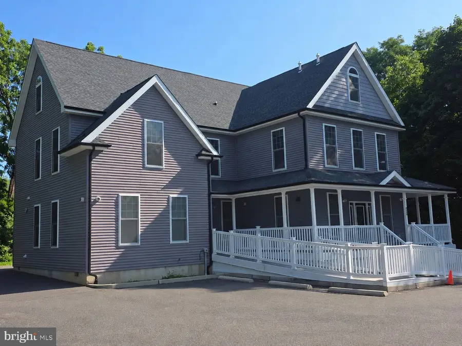 123 E Main St, Wrightstown, NJ 08562 - #2
