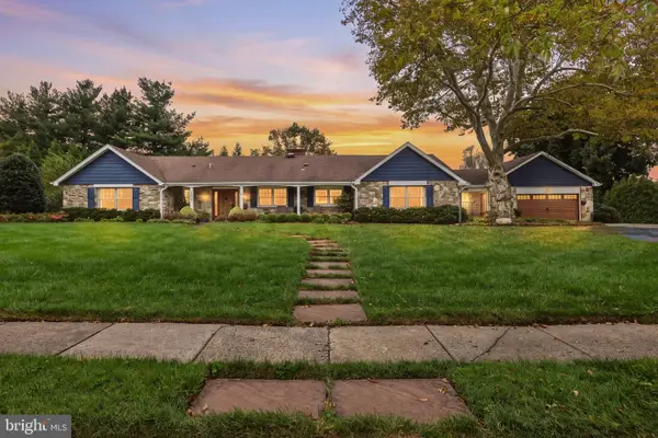 205 Hickory Ln, MOORESTOWN, NJ 08057