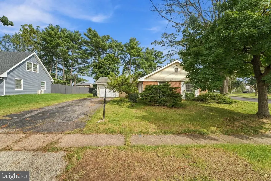 2 Barrington Ln, Willingboro, NJ 08046 - #2