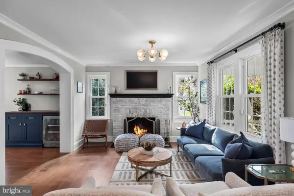 615 N Washington Ave, MOORESTOWN, NJ 08057