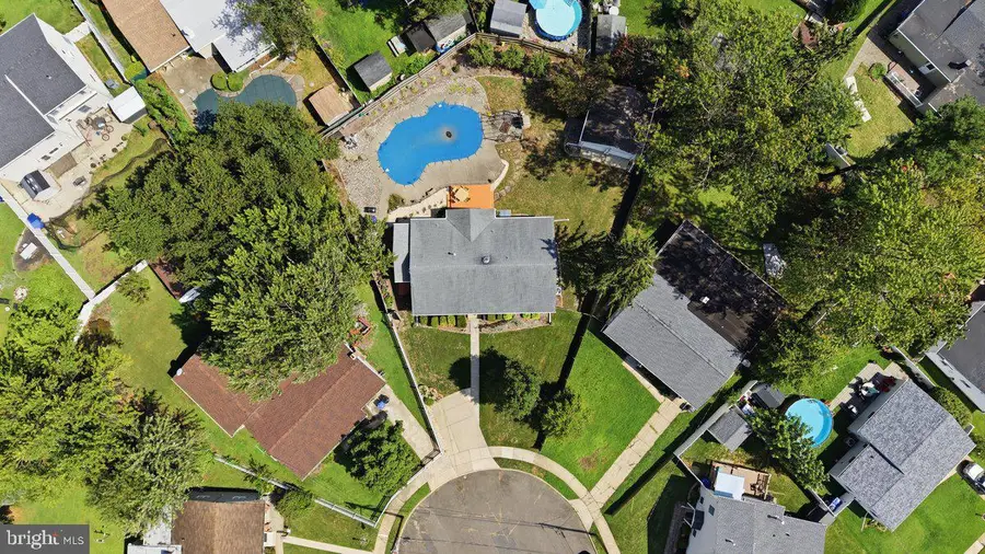 19 Devon Ct, Maple Shade, NJ 08052 - #3