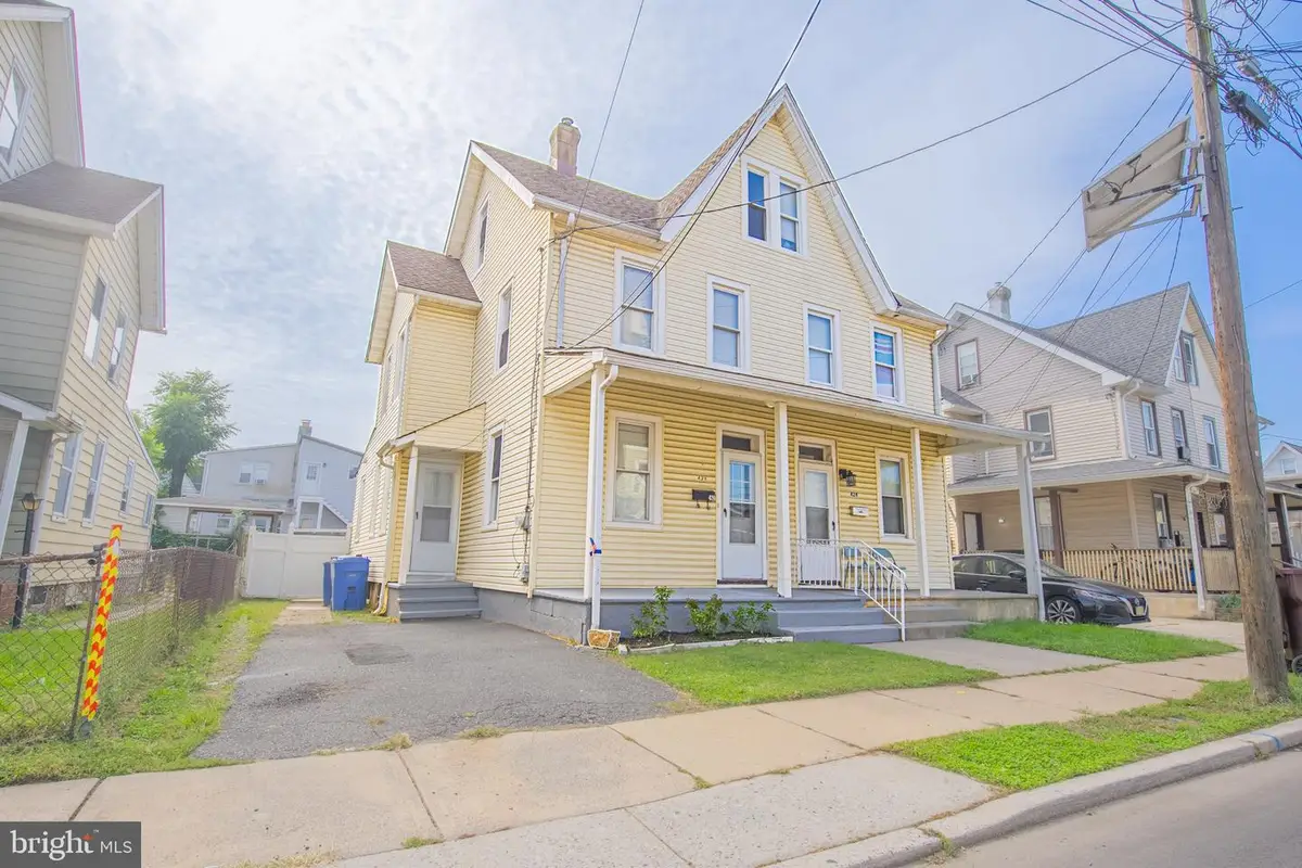 426 Kossuth St, Riverside, NJ 08075 - #1