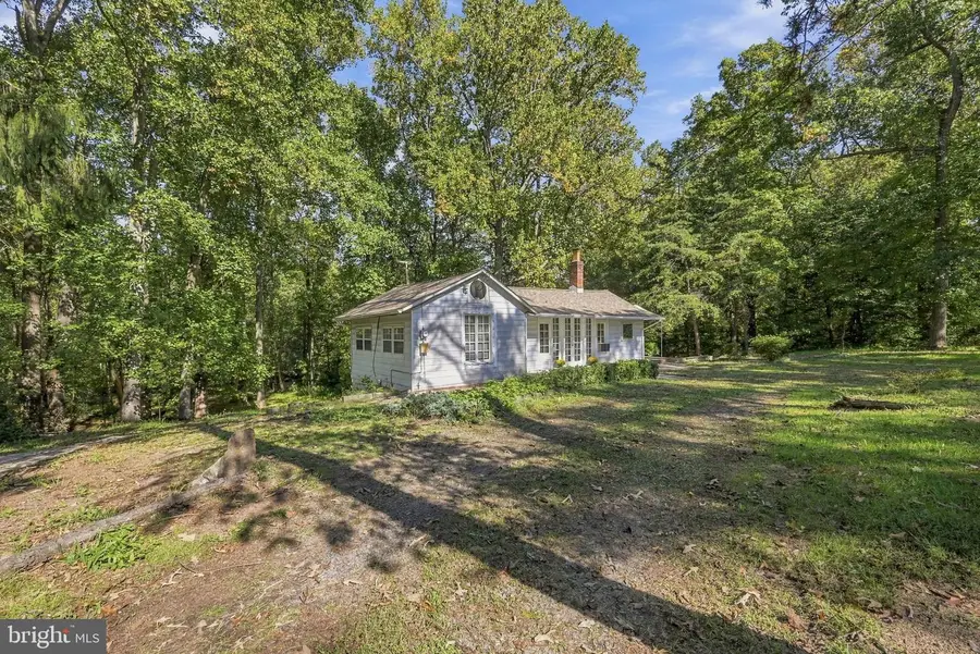 808 Oak Knoll Ave, Southampton, NJ 08088 - #2