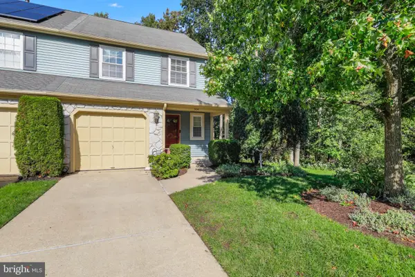 304 Hazelwood Ln, MARLTON, NJ 08053