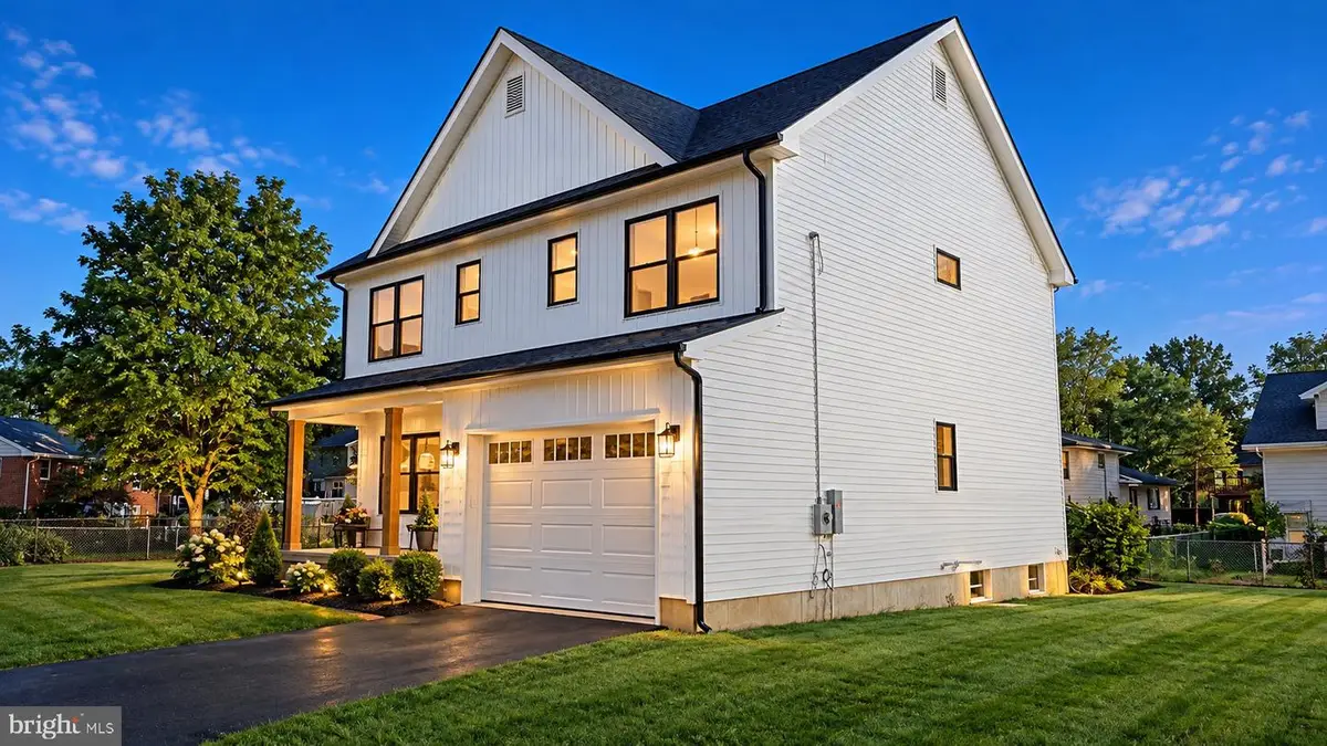 730 E 2nd St, Florence, NJ 08518 - #1