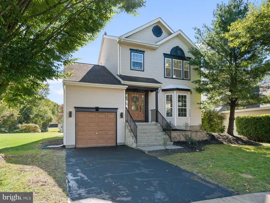 4 Cherokee Trl, Burlington, NJ 08016 - #3