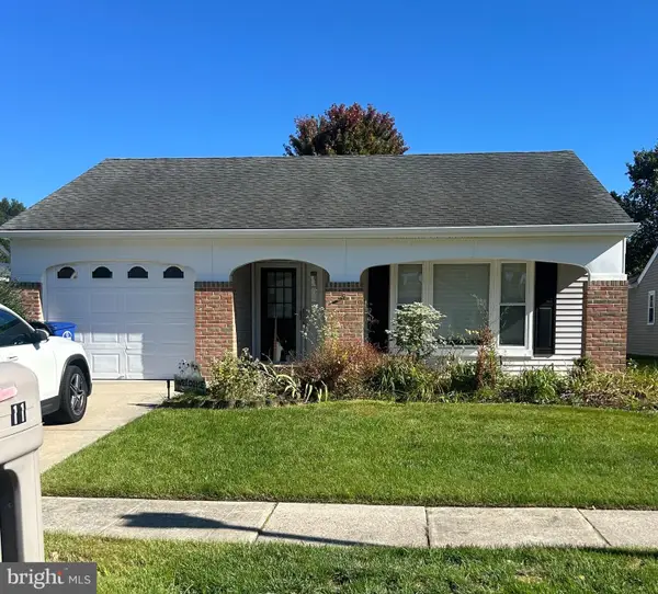 11 Burtons Dr, SOUTHAMPTON, NJ 08088