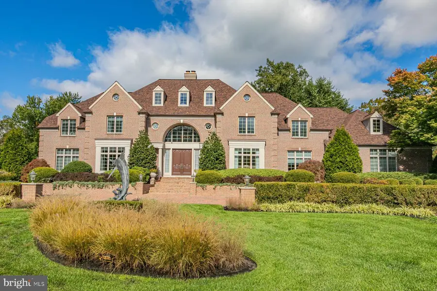405 Pond View Dr, Moorestown, NJ 08057 - #2