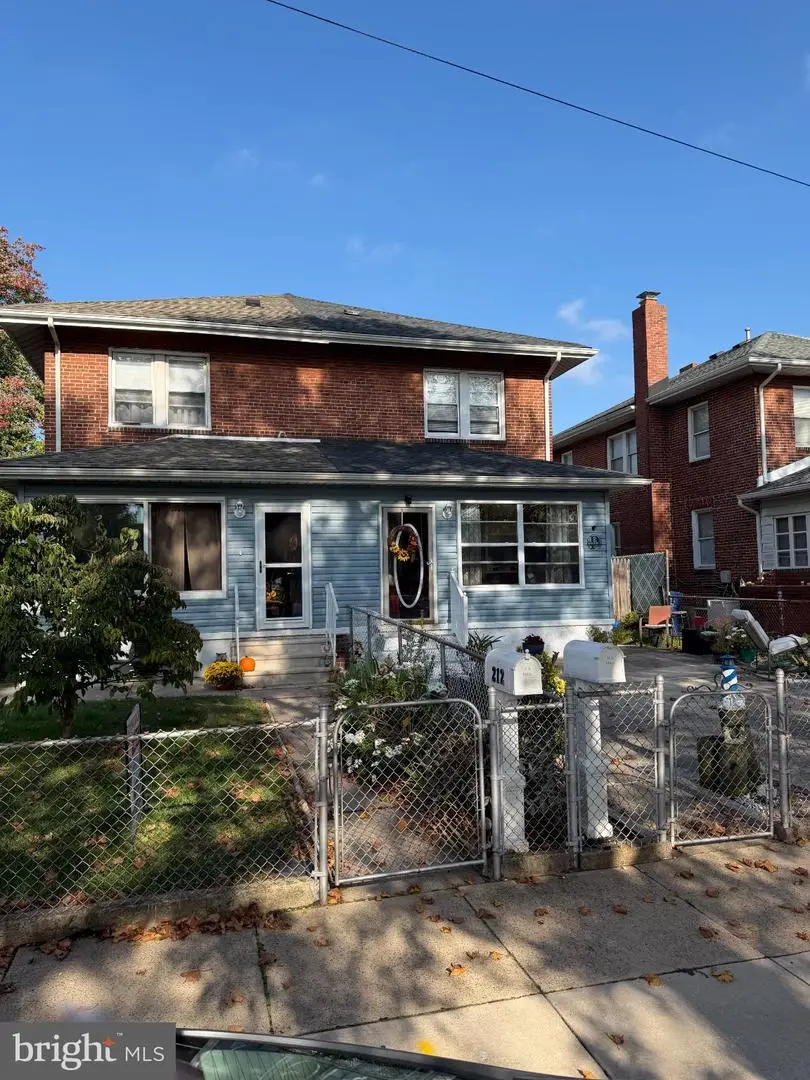 212 Woodlawn Ave, Florence, NJ 08518 - #1