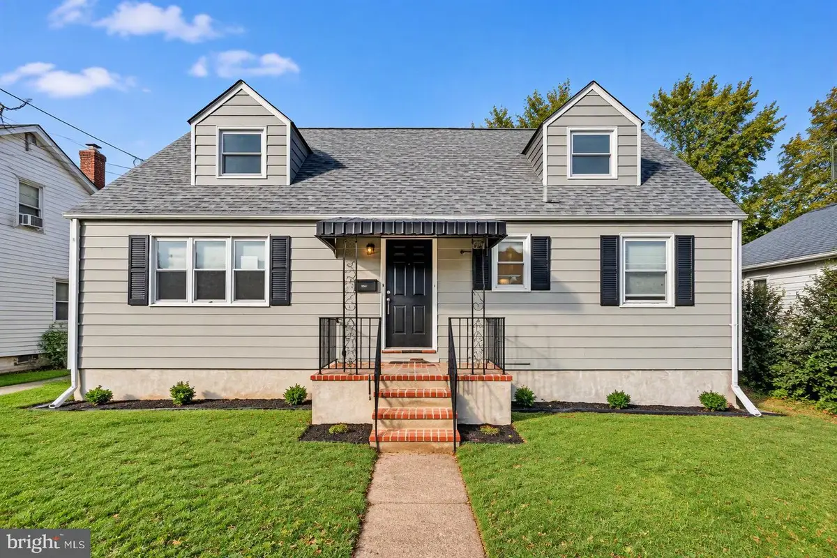 217 E 4th St, Florence, NJ 08518 - #1