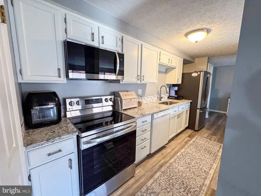 47 Sweetfern Ct, Marlton, NJ 08053 - #3