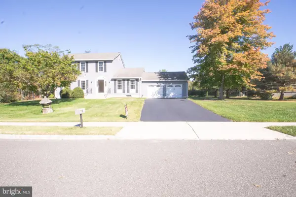 4 Laburnum Close, COOKSTOWN, NJ 08511