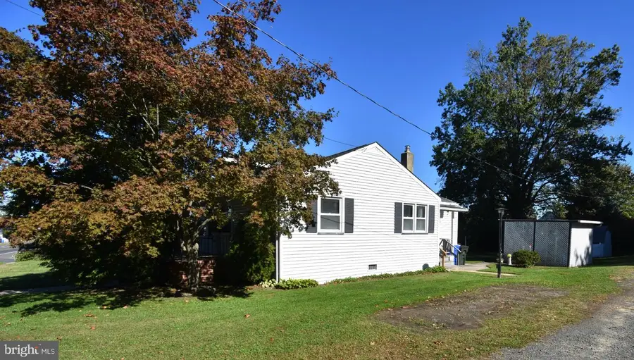 1307 High St, Burlington, NJ 08016 - #3