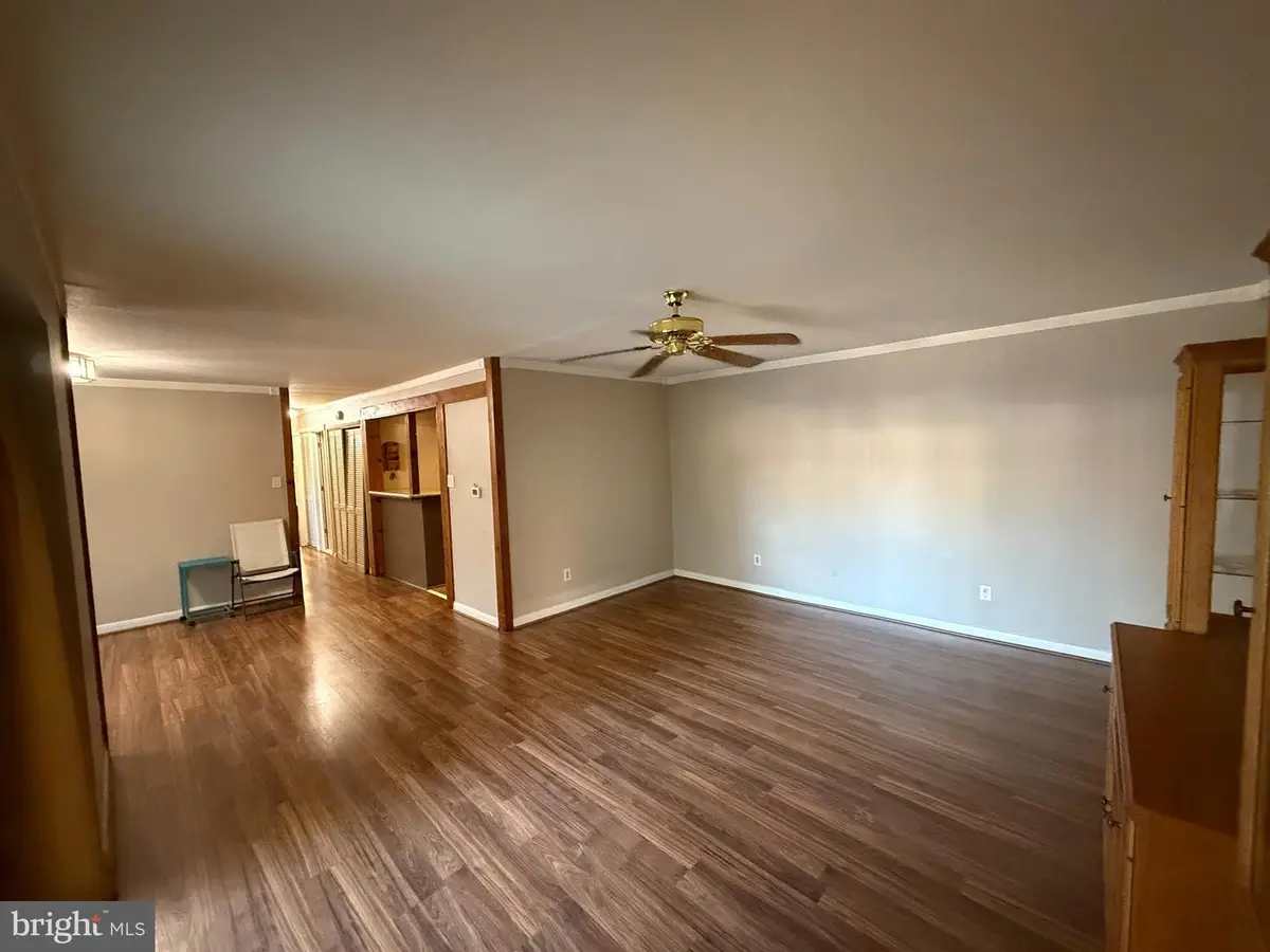 275 Green St #4e1, Edgewater Park, NJ 08010 - #1