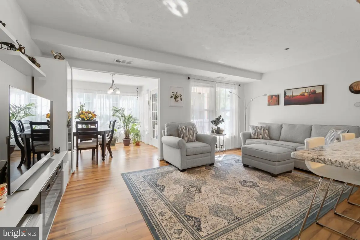 5 Inverness Cir, Marlton, NJ 08053 - #1