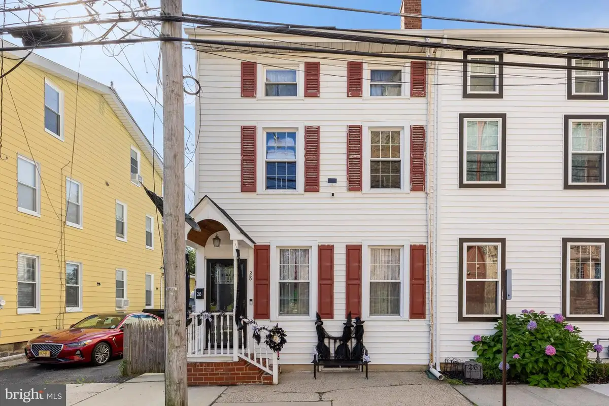 28 Brainerd St, Mount Holly, NJ 08060 - #1