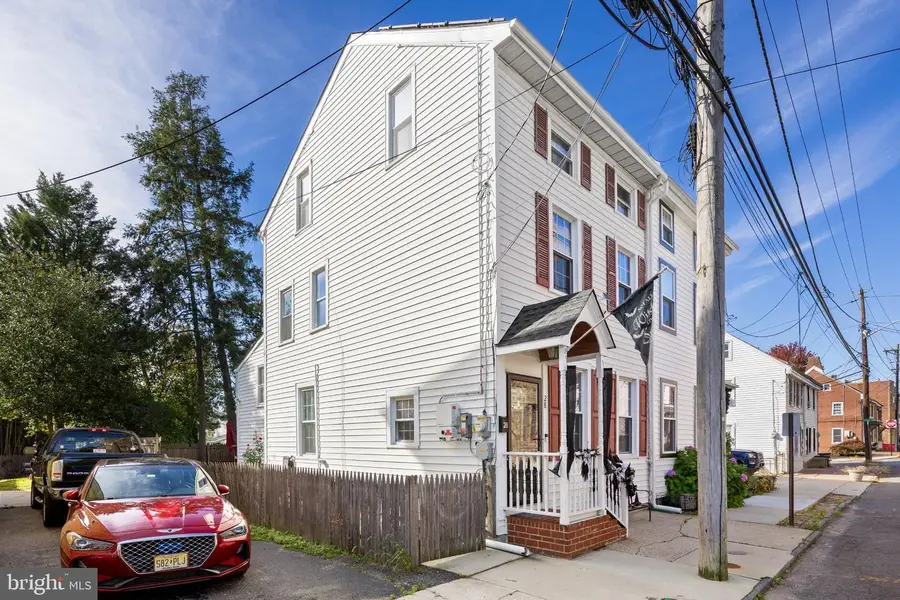 28 Brainerd St, Mount Holly, NJ 08060 - #2
