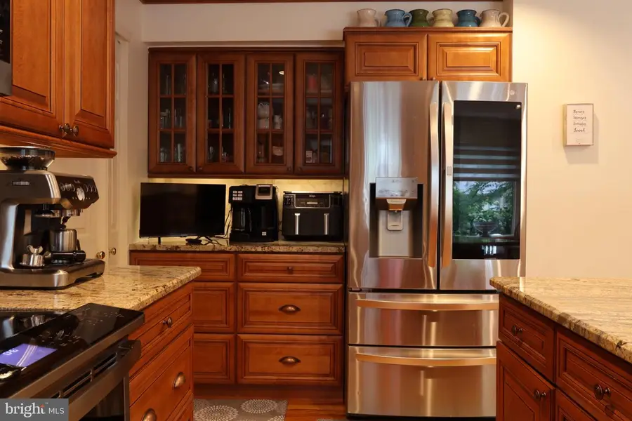 107 Bentley Dr, Mount Laurel, NJ 08054 - #3