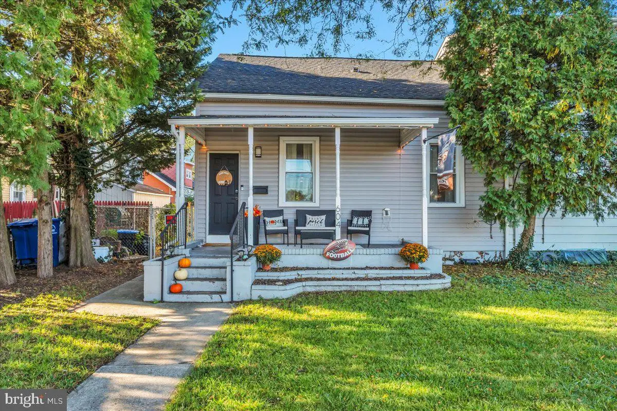 604 Lippincott Ave, Riverton, NJ 08077 - #1