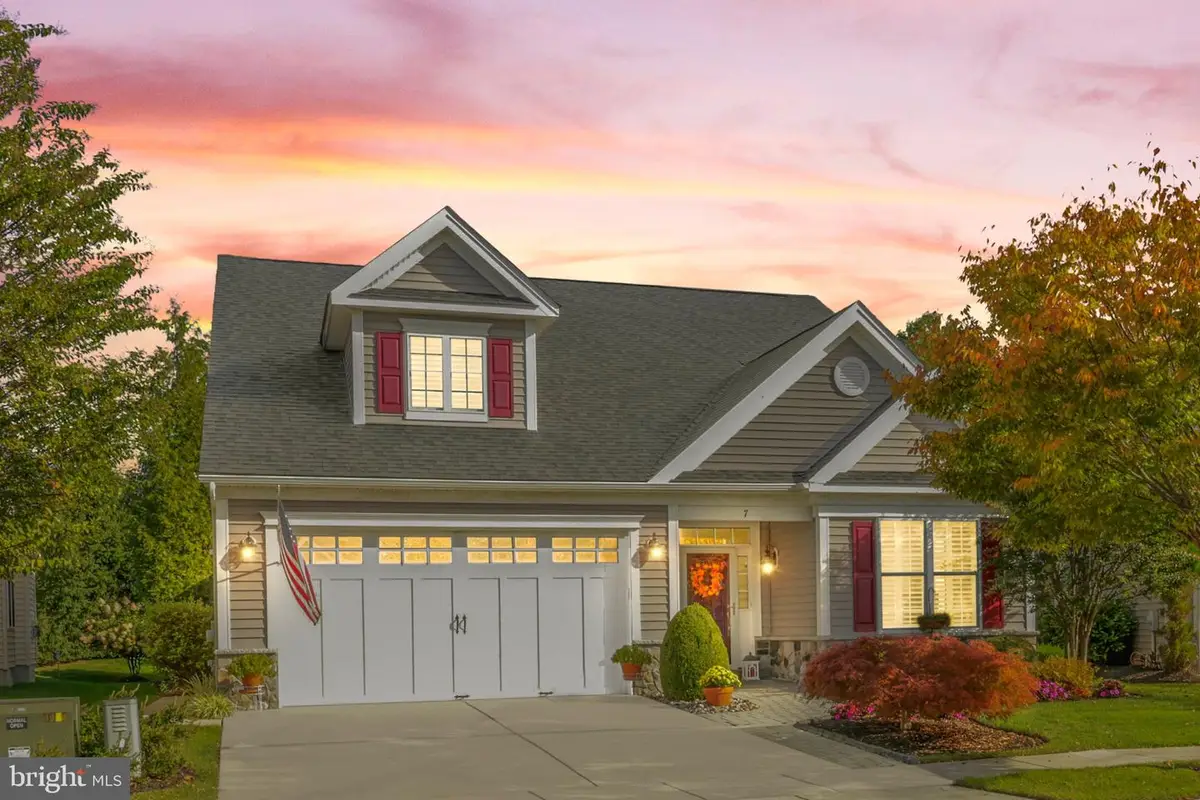 7 Mitchell Ct, Medford, NJ 08055 - #1