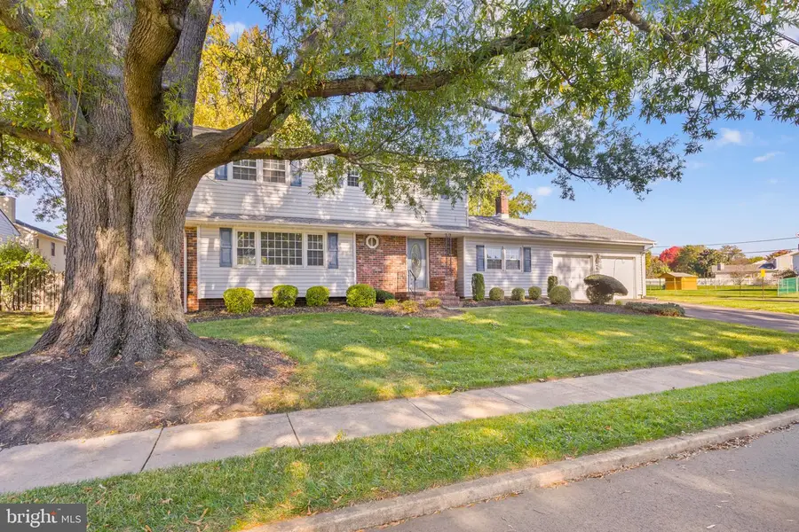 4 Arlington Rd, Bordentown, NJ 08505 - #3