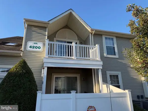 4202 B Fenwick Ln, MOUNT LAUREL, NJ 08054