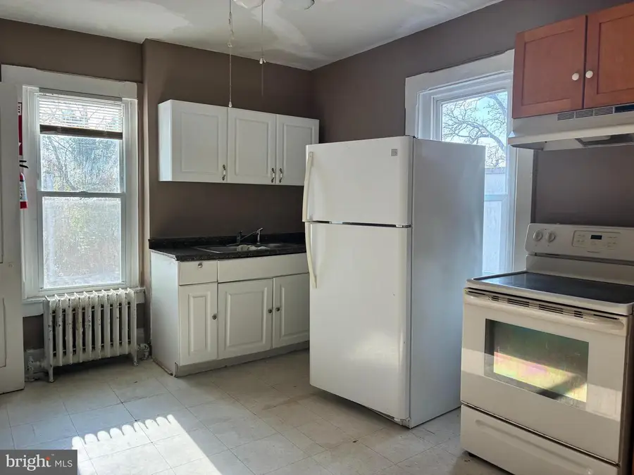 329 W Grape St, Vineland, NJ 08360 - Image #3