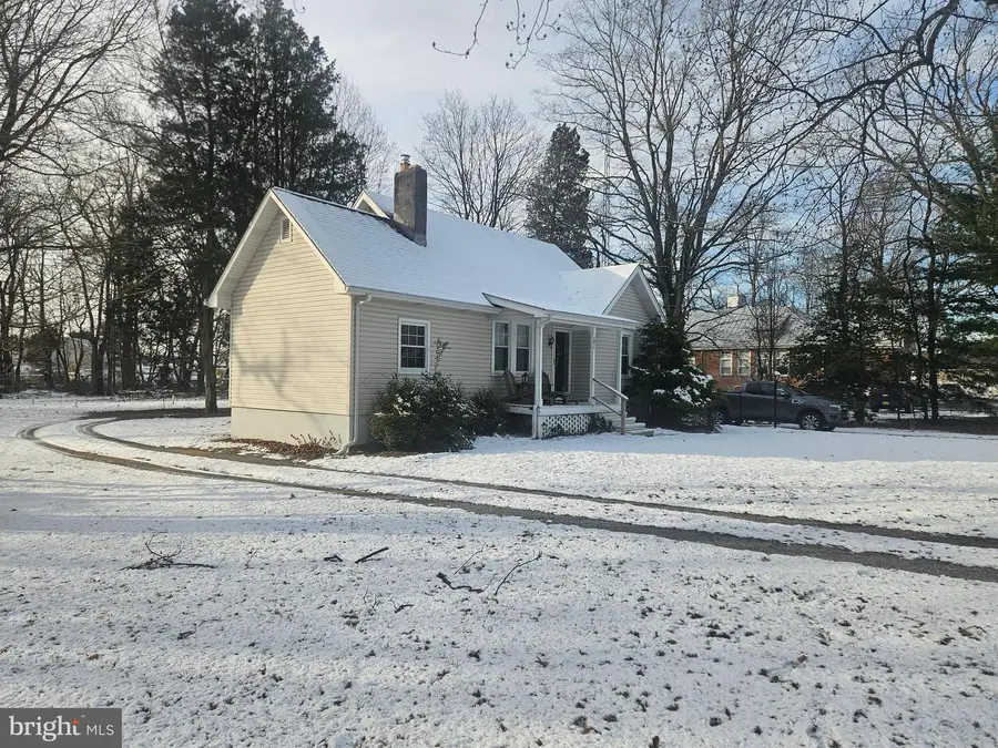 1081 E Butler Ave, Vineland, NJ 08360 - Image #2