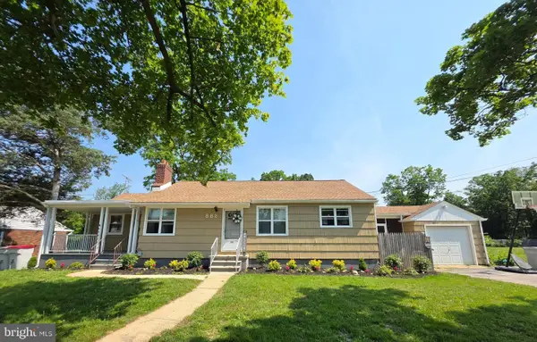 882 Sawyer Ave, VINELAND, NJ 08360