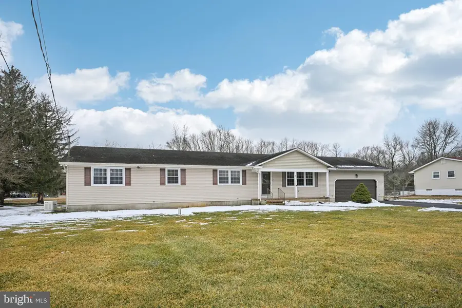 3835 Maple Ave, Vineland, NJ 08361 - #3