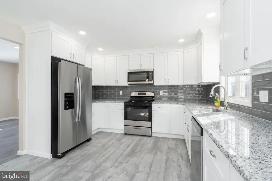 1691 W Walnut Rd, Vineland, NJ 08360 - #3