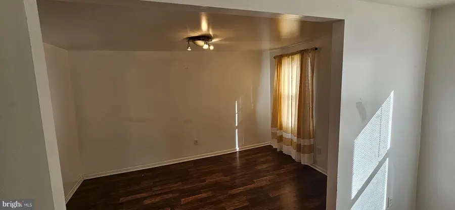 402 Green St W W, Millville, NJ 08332 - #3