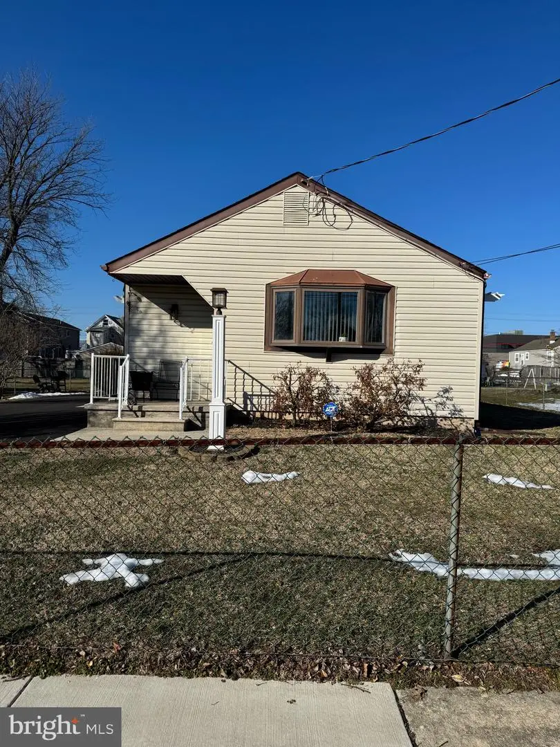 420 W Wood St, Vineland, NJ 08360 - #3