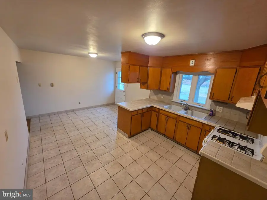 726 Allen Ave, Vineland, NJ 08360 - #2