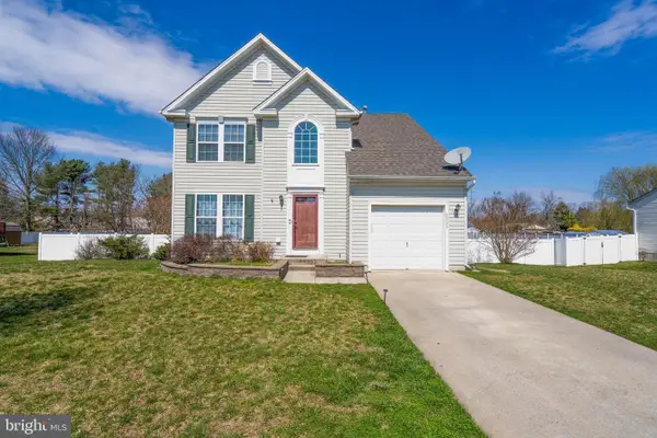 2520 Old Farm Dr, VINELAND, NJ 08361