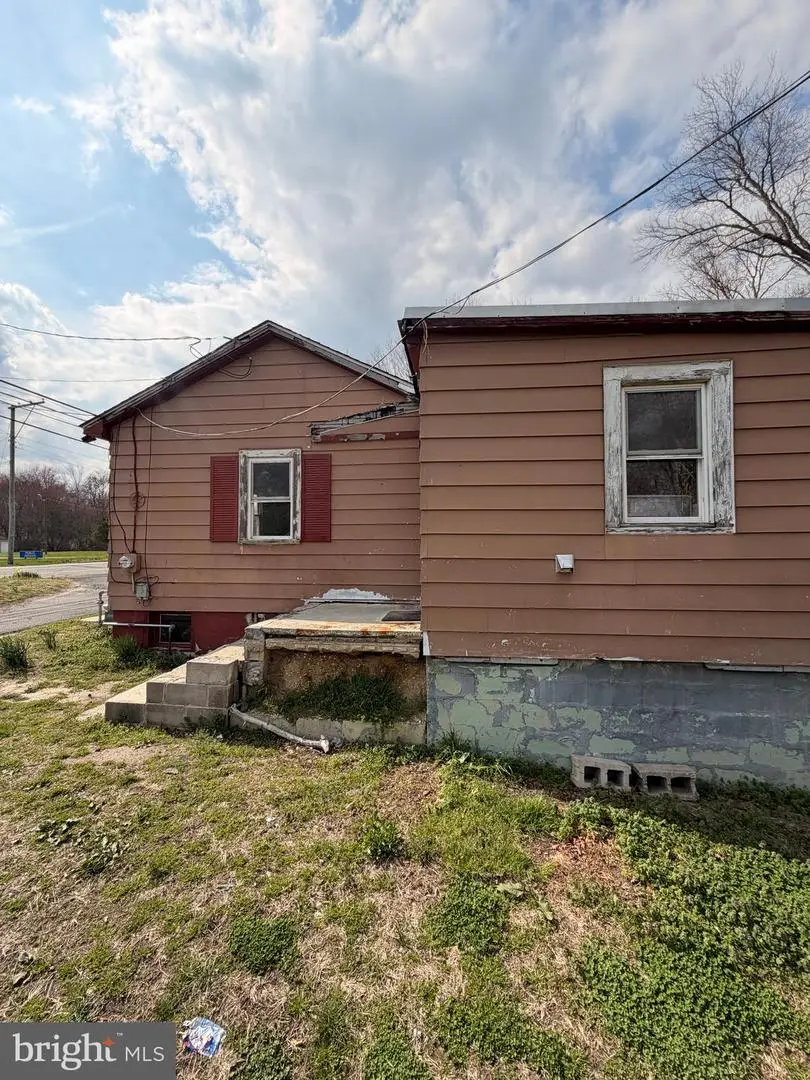 301 Main St, Newport, NJ 08345 - #2