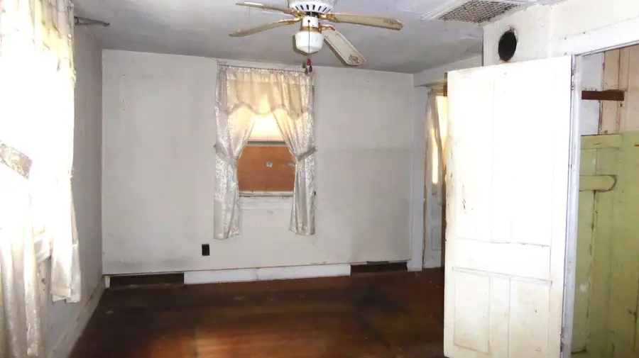 2421 Memorial Ave, Port Norris, NJ 08349 - #2