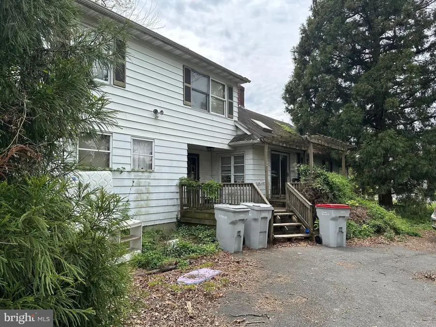 520 W Weymouth Rd, Vineland, NJ 08360 - #3
